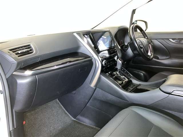 2019 - toyota alphard