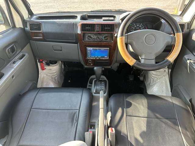 2008 Mitsubishi Minicab Van – thumbnail 10