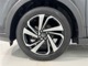 アルミホイールが車の雰囲気を引き立てますね！