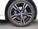 【ＢＭＷアロイホイール】軽量かつ強度に拘ったアロイホイール。走行性能ポテンシャルを引き出す設計。タイヤのサイドウォールが強化されたランフラットタイヤは、パンク時にタイヤがつぶれてもリムから外れません。