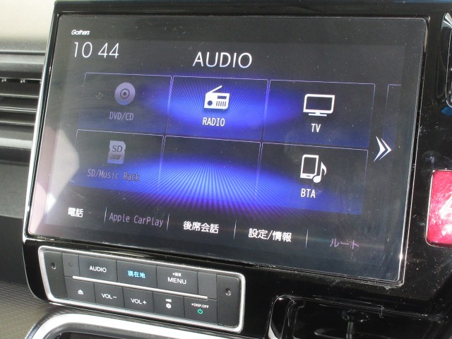 ナビゲーションはギャザズ10インチメモリーナビ（VXU-197SWi）を装着しております。ＡＭ、ＦＭ、ＣＤ、DVD再生、Bluetooth、音楽録音再生、フルセグTVがご使用いただけます。