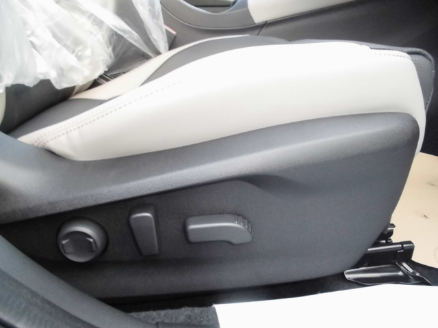 スバル レヴォーグレイバック 1.8 リミテッド EX 4WD MMC メーカー保証 登録済未使用車 東京都の詳細画像 その12