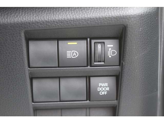 トヨタ ヴォクシー 2.0 S-G 電動ドア 衝突軽減 LEDライト 7人乗 滋賀県の詳細画像 その16