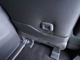 【装備】助手席シート裏、後部座席で使用可能なUSB給電ポートを搭載♪スマホやタブレットの電池は気にせずご利用いただけますよ！