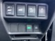 オートバックドアや安全装置のスイッチ類は運転席右下に纏められています。