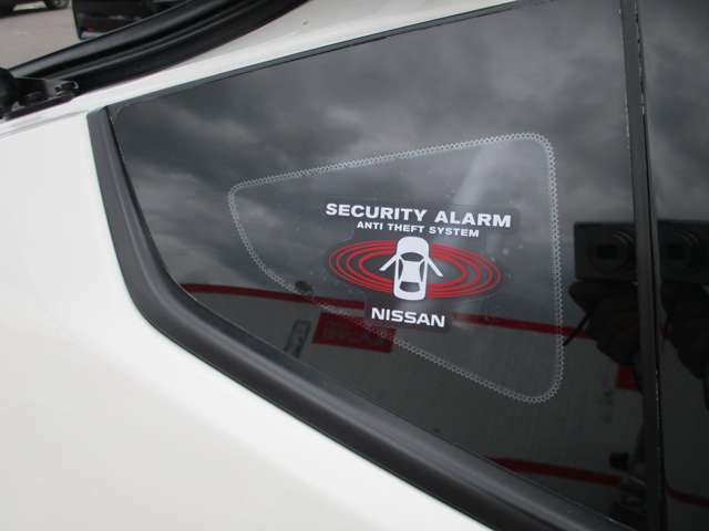 セキュリティインジケーター。盗難などの犯罪からお車を守ります。