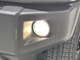 霧などにより特に視界が悪い状態で使用するランプ。 ヘッドライトより下に取り付けられており、路面を照らす。