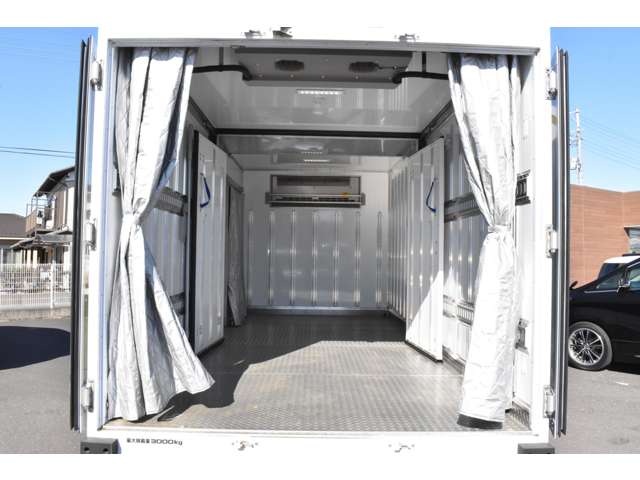 いすゞ エルフ 3.0/東プレ製冷蔵冷凍車/AT/最大積載3000 安全装置/ドラレコ/リアモニター/ETC 茨城県の詳細画像 その15