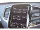 直観的に操作することができる９インチタッチスクリーンディスプレイでは、車両の装備や機能設定を操作することが可能です