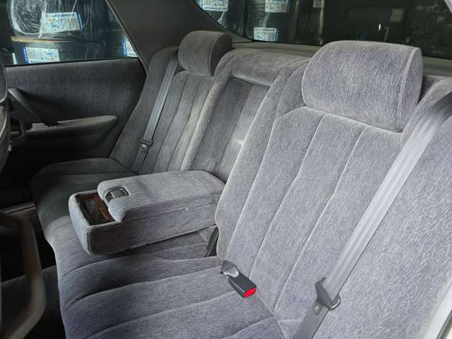 1998 Toyota Crown Majesta – thumbnail 44