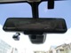 スマートルームミラー付き♪♪ 後席乗車の方の頭で後続車を確認できない時には後部カメラで撮影する画像をここに映して確認できます♪♪