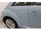 VWは小さな車も、大きな車も、平等に。クラスによって品質や安全性に差を付けない。ボディ剛性と精度、重厚なドアの音はどの車種にも。