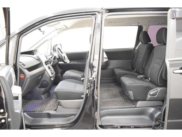 2011 Toyota Voxy – thumbnail 44