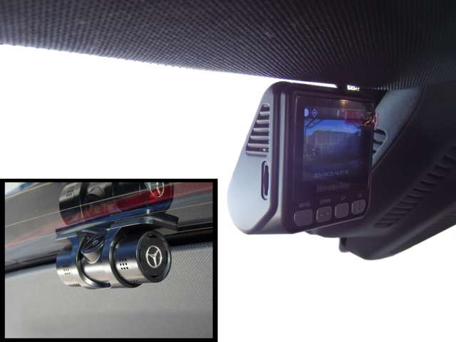 ≪純正ドライブレコーダー（フロント・リヤ）≫ 万一の事故の際でも、動画でしっかり証拠を残してくれます。 ２．０インチのフルカラーＴＦＴ液晶モニターを装備しており、録画映像の確認をその場ですぐ行えます。