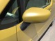 助手席側のミラーを運転席から操作をして角度を変えられるので、駐車をするときや縦列駐車をするときに便利です。