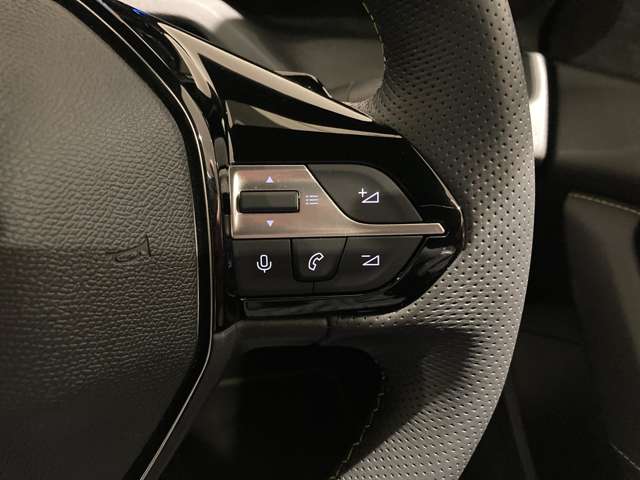 プジョー 308 GT ハイブリッド 新車保証継承/純正ナビ/ETC/ドラレコ前後 東京都の詳細画像 その20
