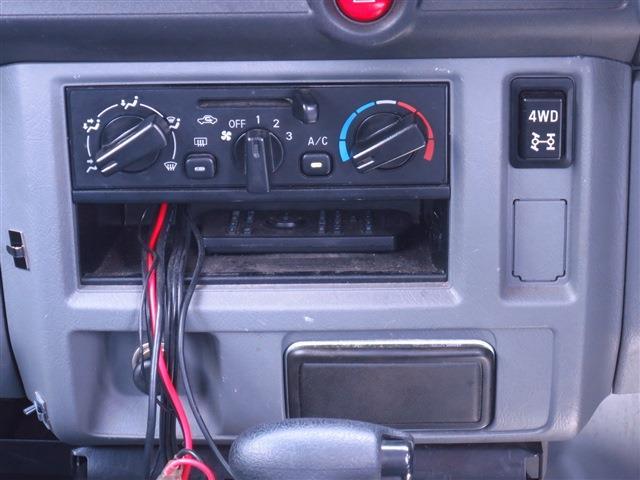 三菱 ミニキャブバン 660 CD ハイルーフ 4WD 4WD・走95000・エアB・PS・集中ドアロック 岩手県の詳細画像 その11
