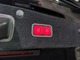 フットトランクオープナー搭載のオートトランクを標準装備。