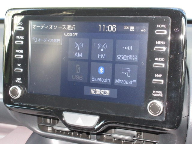 ナビゲーションはトヨタコネクトディスプレイを装着しております。ＡＭ、ＦＭ、Bluetoothがご使用いただけます。初めて訪れた場所でも道に迷わず安心ですね！