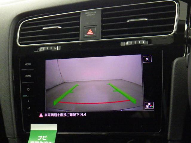 カラーバックモニター搭載しています。リアの映像がカラーで映し出されますので日々の駐車も安心安全です。