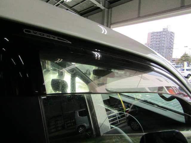トヨタ ヴォクシー 2.0 X Lエディション 4WD 7名 ETC カーナビ エンスタ Bカメラ 北海道の詳細画像 その14