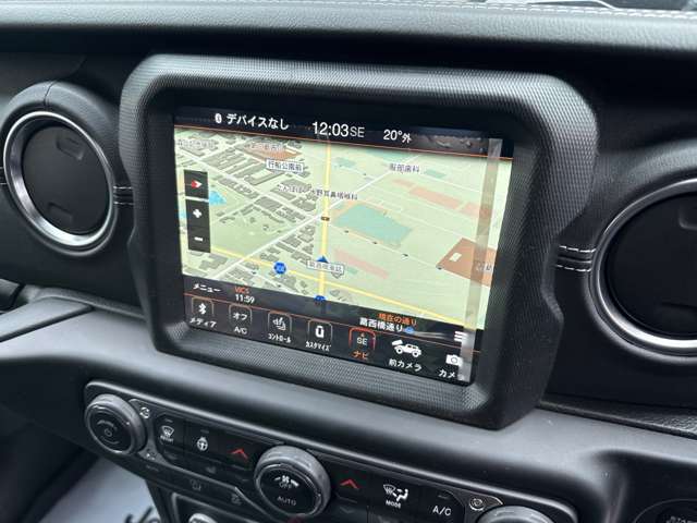Apple car play , Android Auto Auto 対応／８．４インチナビゲーショシステム搭載。