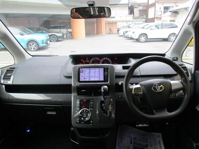 トヨタ ノア 2.0 Si 両側電動スライドドア・純正ナビ・フルセグ 広島県の詳細画像 その14