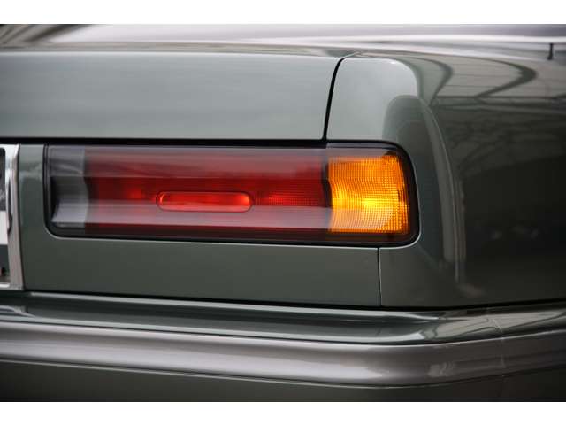 1988 Nissan Cima – thumbnail 44