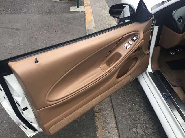フォード マスタング コブラ SVTコブラ ディーラー車 東京都の詳細画像 その20