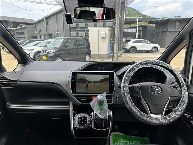 トヨタ ヴォクシー 2.0 ZS 煌III  長崎県の詳細画像 その2