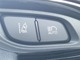スタイリッシュなデザインのインパネ。各操作スイッチは使いやすい位置に配置されてます。
