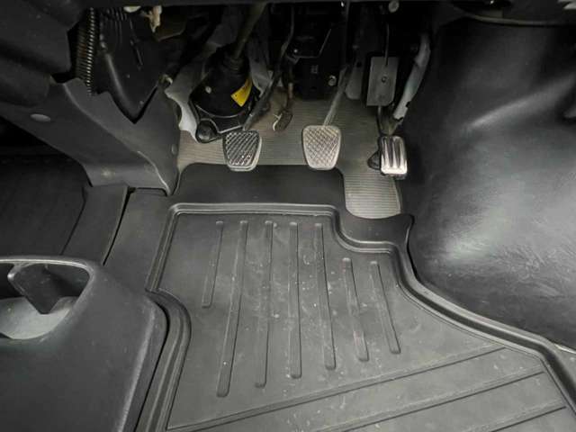 ホンダ アクティトラック 660 SDX 4WD 5F ワンオーナー エアコン パワステ 三重県の詳細画像 その17
