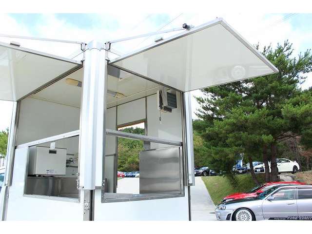 日産 NT100クリッパー 660 DX 移動販売車 キッチンカー ケータリングカー 兵庫県の詳細画像 その5