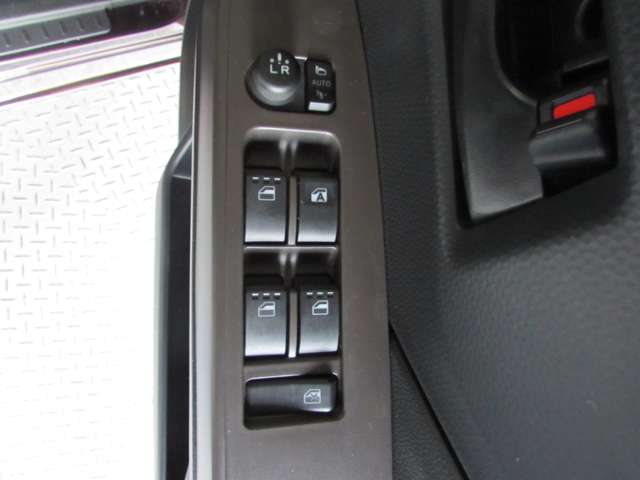 トヨタ ルーミー 1.0 G 4WD フルセグメモリーナビ バックモニター付き 青森県の詳細画像 その13