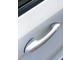 キーを使わずにクルマのドアを開け、エンジンを始動させることが可能な「コンフォートアクセス」　ドアノブの内側に手をいれるとドアが解錠され、ドアノブ端の凹凸がある部分に触れるとドアが施錠されます。