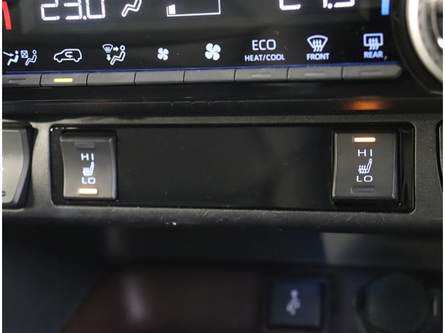 トヨタ RAV4 2.0 G 4WD BSM・ハンドルヒーター・全周囲カメラ 神奈川県の詳細画像 その16