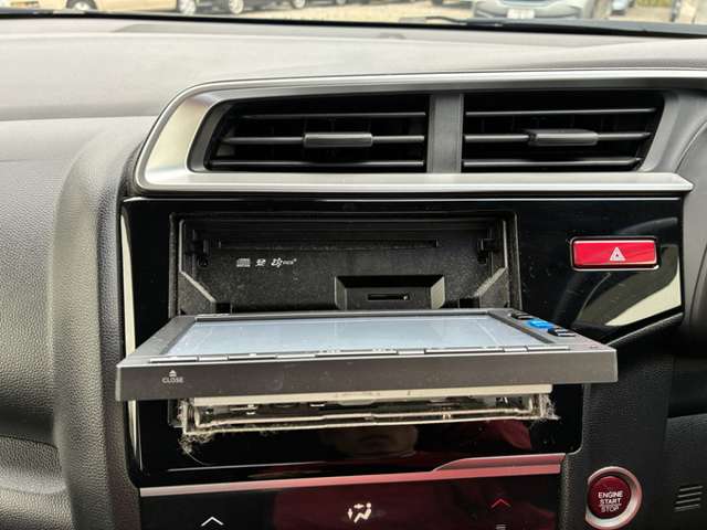 車両の画像を掲載させて頂きましたが、わかりにくい部分はございませんか？お見積り、お車の状態や装備など、ご案内できますのでサイト専用の『無料在庫確認・見積依頼』をご利用下さいませ。