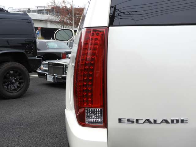 キャデラック エスカレード AWD 4WD LEXANI24インチアルミ 1ナンバー登録車 埼玉県の詳細画像 その16