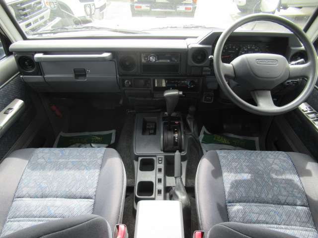 トヨタ ランドクルーザー70 4.2 ZX ディーゼル 4WD ウインチ サンルーフ アルミ 福岡県の詳細画像 その11