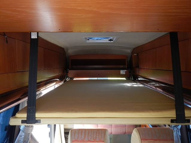 トヨタ グランドハイエース キャンピング 2段ベッド6人乗り 鹿児島県の詳細画像 その9