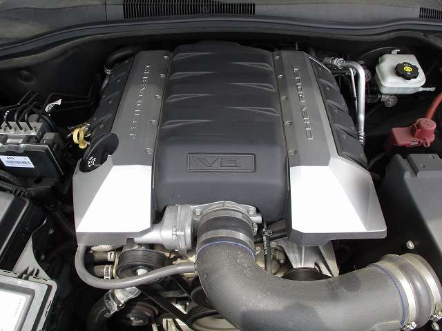 6.2リットルV8エンジン