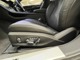 助手席も運転席同様のシートアレンジでマッサージ機能も装着しております。