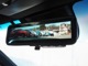 デジタルインナーミラー・・車両後方カメラの映像をインナーミラー内のディスプレイに表示。視界を遮るものがない映像による後方の安全確認を可能としました。