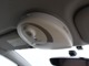 車内の空気を快適に保つナノイードライブシャワーが装着されています。高演色LED照明は方向も調節でき使いやすく、室内でのメイクをサポートします。