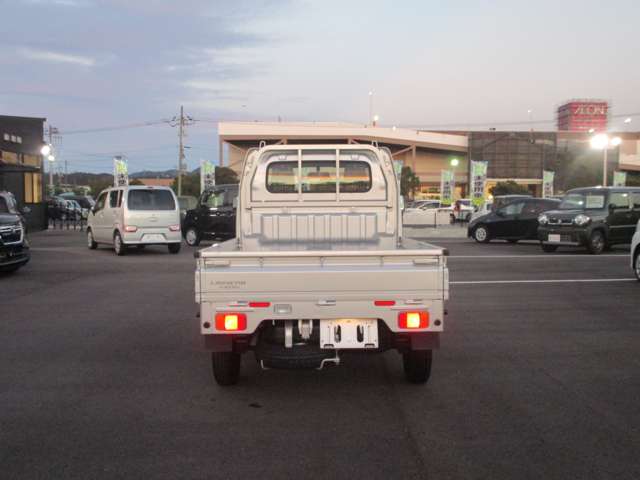 三菱 ミニキャブトラック 660 M 4WD 純正ラジオ付 ハロゲンヘッドライト 鳥取県の詳細画像 その8