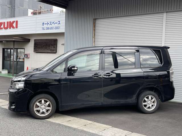 トヨタ ヴォクシー 2.0 X Lエディション 4WD SDナビ・Bluetooth対応・バックカメラ 岡山県の詳細画像 その5