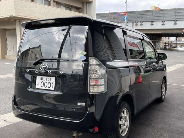 トヨタ ヴォクシー 2.0 X Lエディション 4WD SDナビ・Bluetooth対応・バックカメラ 岡山県の詳細画像 その9