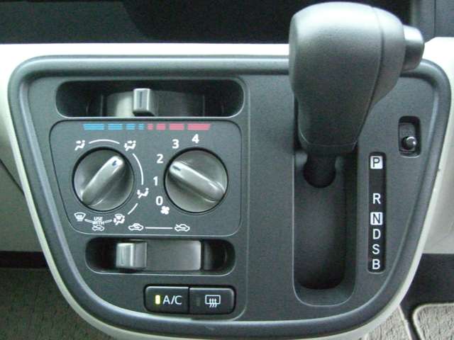 トヨタ パッソ 1.0 X 4WD SA3・寒冷地仕様・CD・コーナーセンサー 青森県の詳細画像 その8