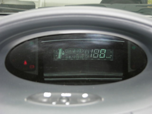 トヨタ ヴィッツ 1.0 F Lパッケージ 禁煙 ワンオーナー 5速 島根県の詳細画像 その2