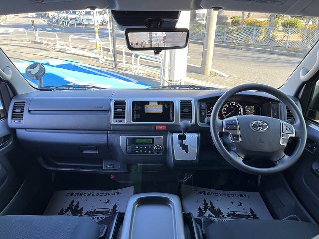 トヨタ ハイエースバン 2.8 スーパーGL ロング ディーゼルターボ 新車 軽油 ライトイエロー 両側電動ドア 愛知県の詳細画像 その2